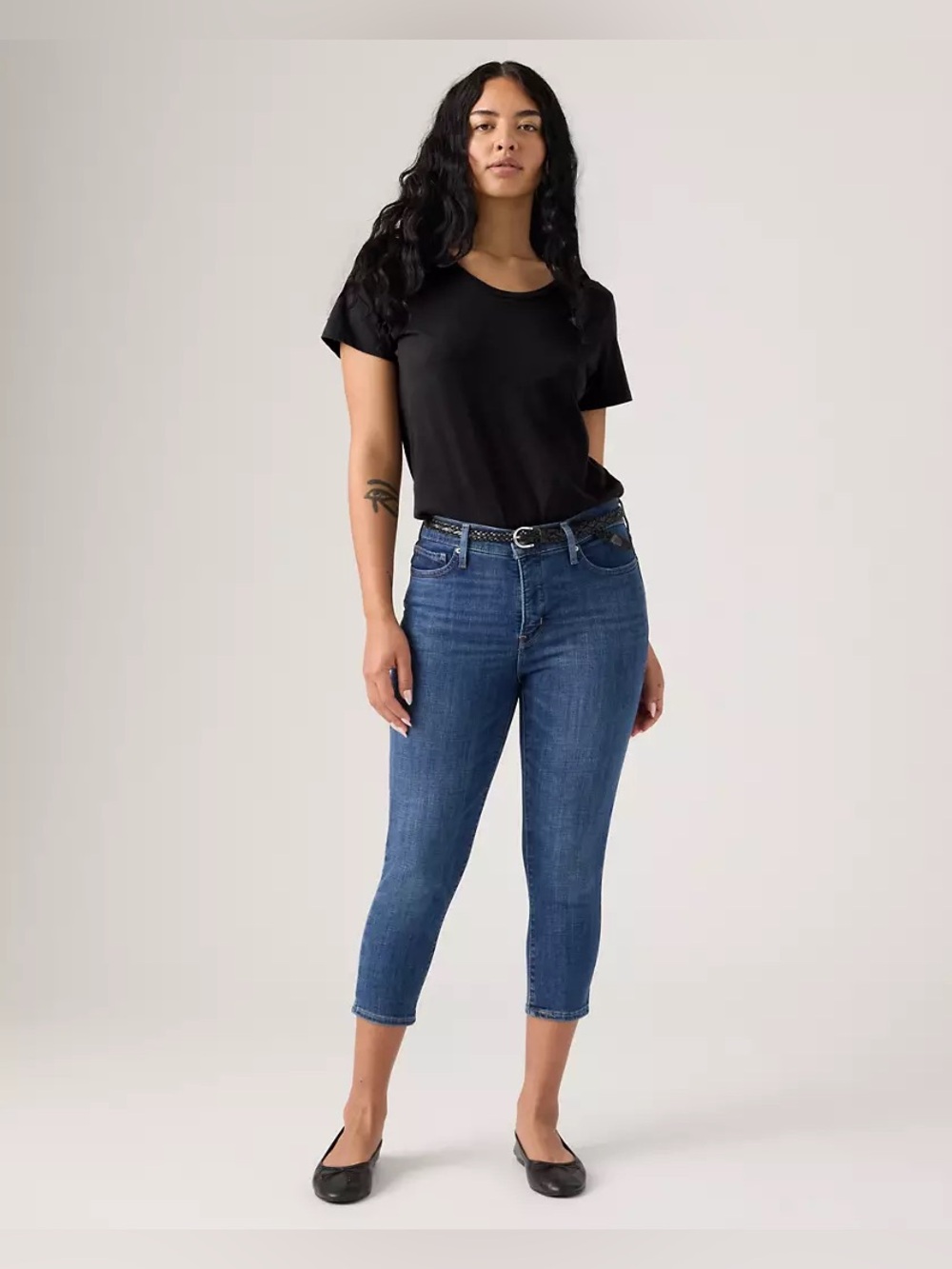NWT - 311 Shaping Skinny Women's Mid-Rise Cropped Capri Jeans